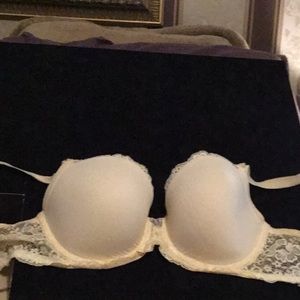 Victoria’s Secret Angels bra